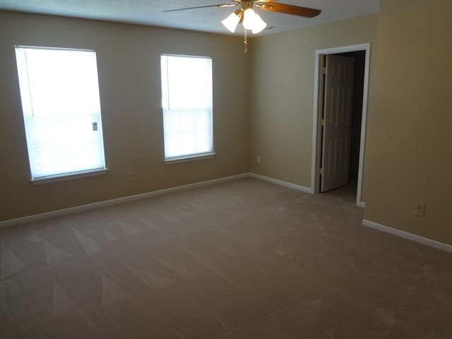 Building Photo - 6711 Earlswood Dr