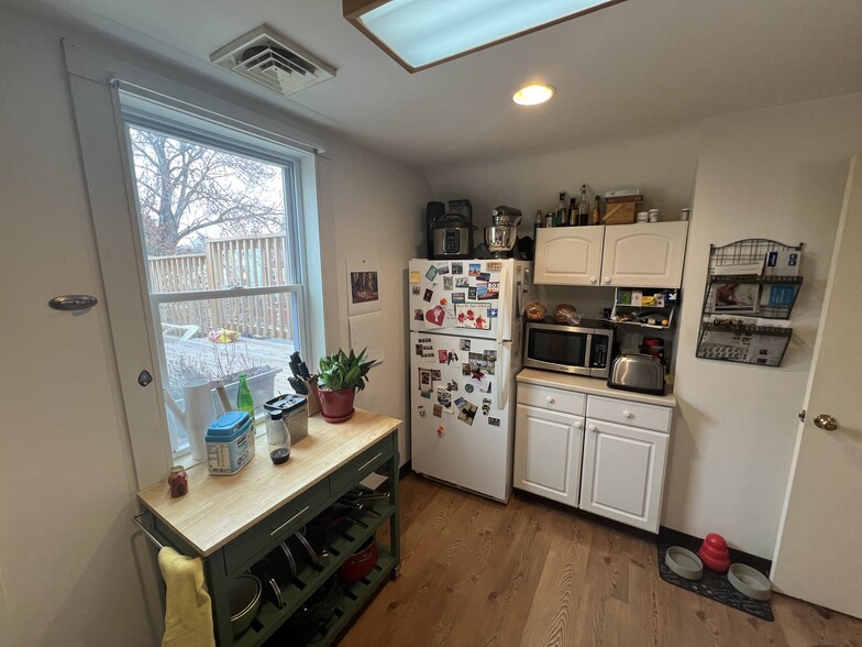 Building Photo - 7 Jay St