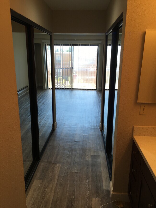 Master Bath - 930 Mission Rd