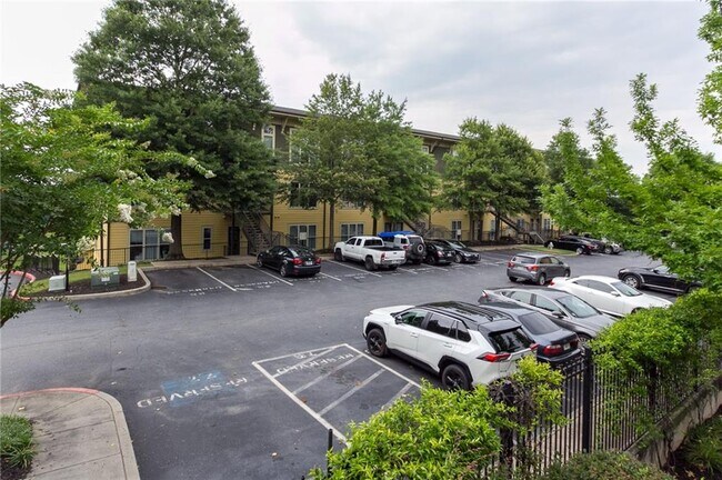 Building Photo - 1108 Milton Terrace SE