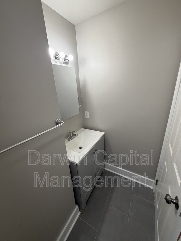 Building Photo - 264-266 Kings Highway - 1