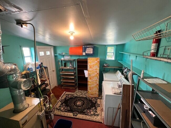 Building Photo - 63A Lakeside Ave