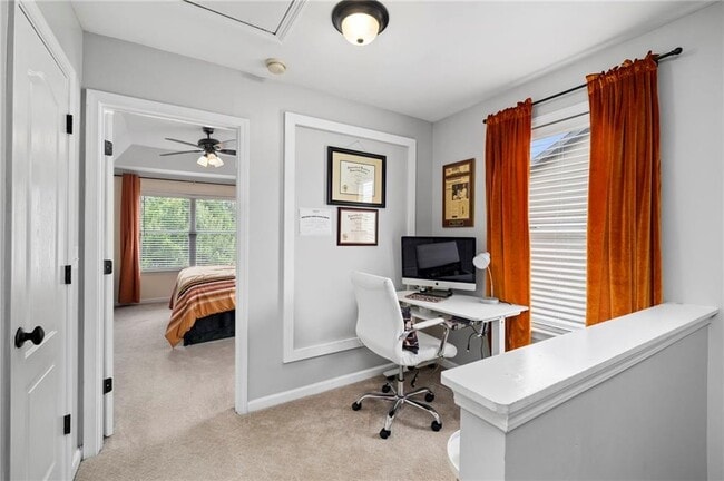 Building Photo - 5227 Whiteoak Ave