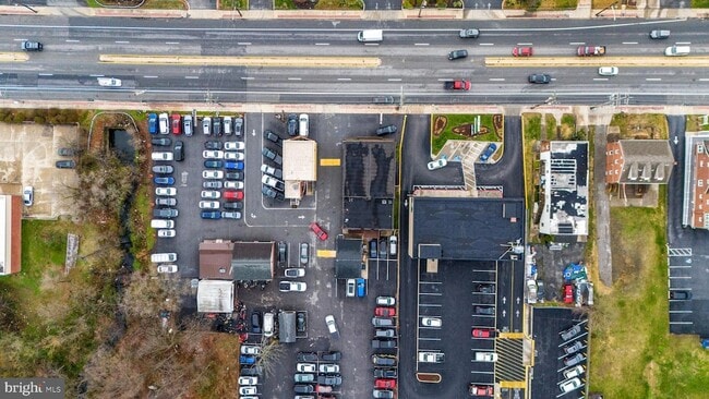 Building Photo - 807 Eastern Blvd