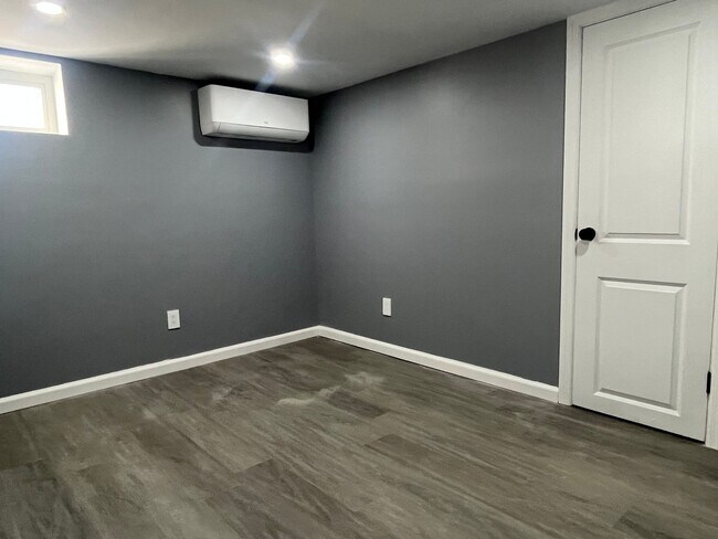 Building Photo - 268 Wavecrest Dr