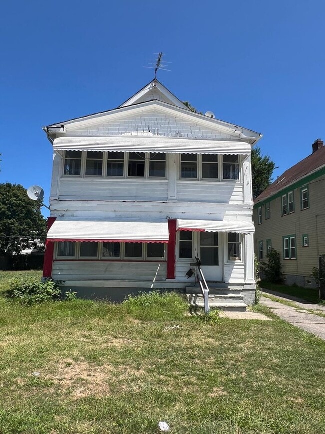 Building Photo - 1639 Avalon Rd
