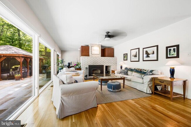 Building Photo - 3011 Sevor Ln