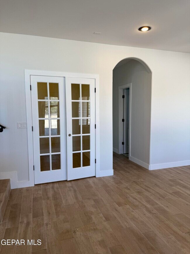 Building Photo - 3045 Woodhead