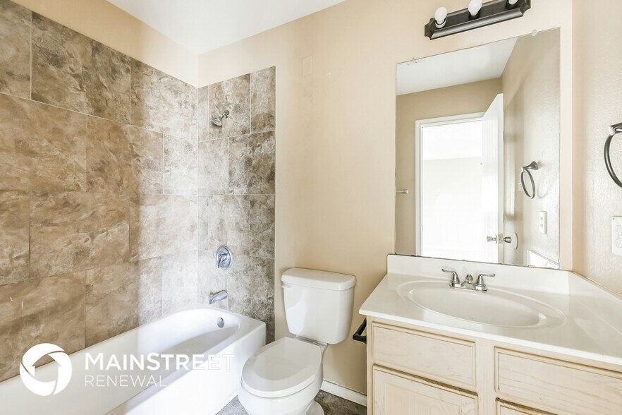 Building Photo - 316 Timberline Dr