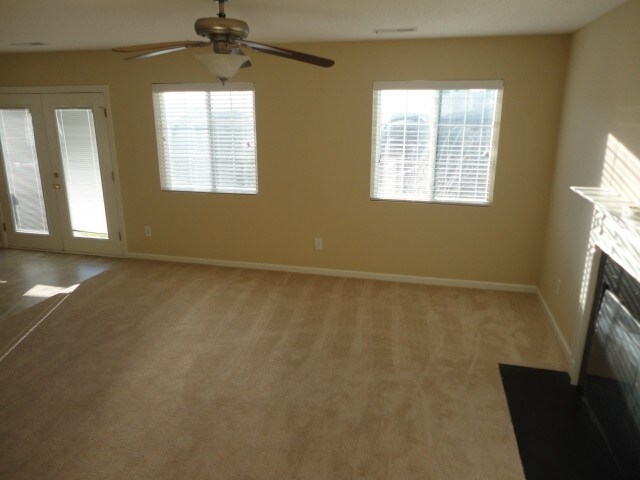 Building Photo - 830 Stockport Way