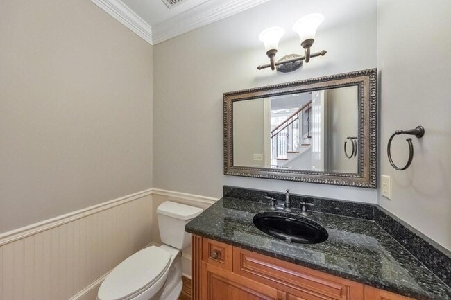 Building Photo - 11180 W Rd