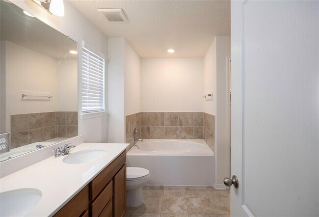 Building Photo - 6021 Diamond Sky Ln