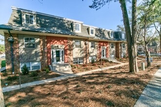 Building Photo - 410 E Virginia St