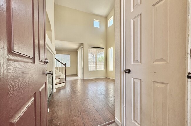 Building Photo - 6039 Glowing Cottage Ct