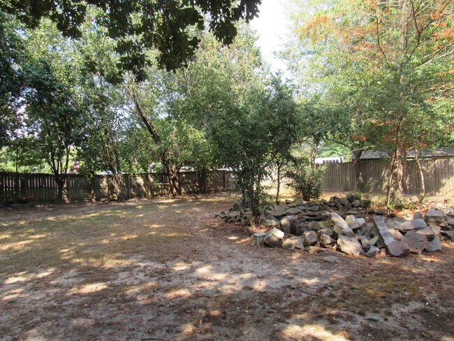 Building Photo - 32 Cinderwood Cove