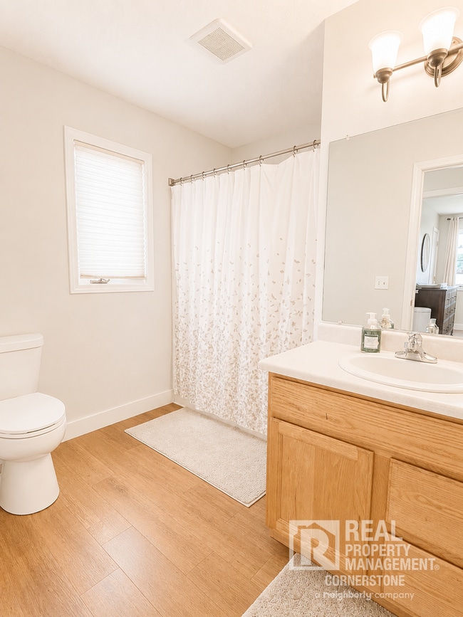 Building Photo - Spacious 4BD Home in Orchard Meadows | Finished Basement | Large Backyard