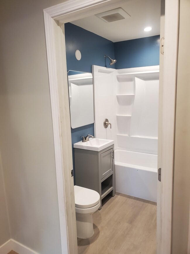 Building Photo - Beautiful (RENO) Duplex