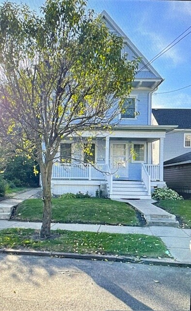 Building Photo - 1072 Ellicott St