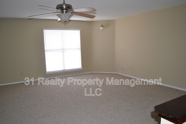 Building Photo - 5917 Beckett Dr