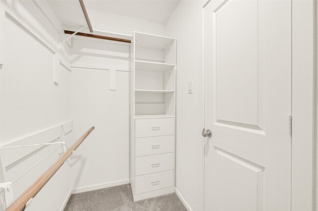 Building Photo - 21523 Willow River Canyon Ln