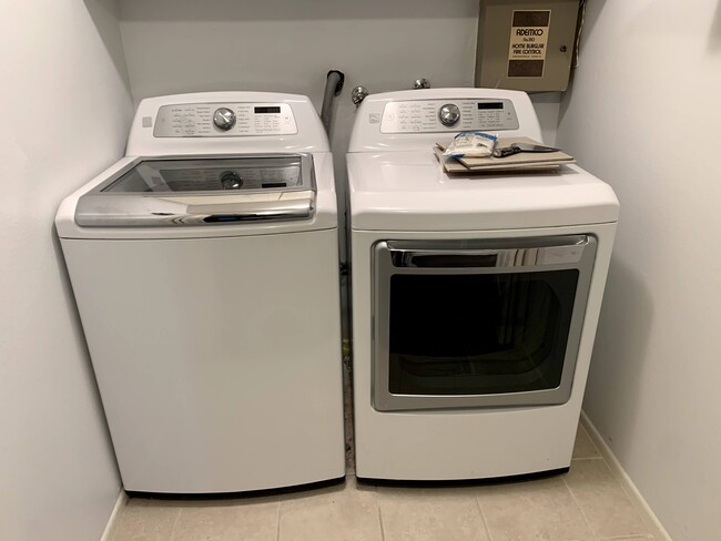 Washer and Dryer - 14569 Benefit St