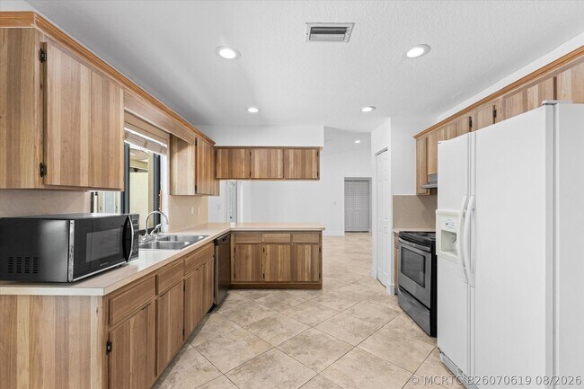 Building Photo - 11580 NW 20th Dr