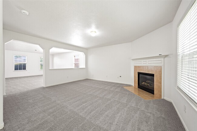 Building Photo - 5019 Woodland Meadows Ln