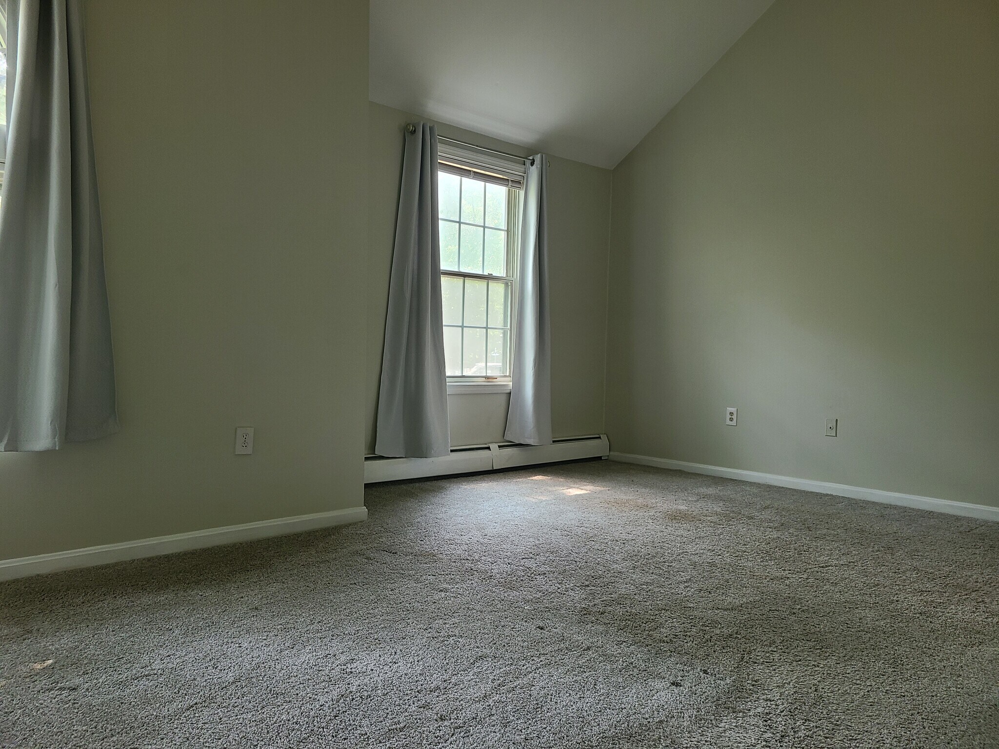Building Photo - 1465 Hooksett Rd. Unit 123