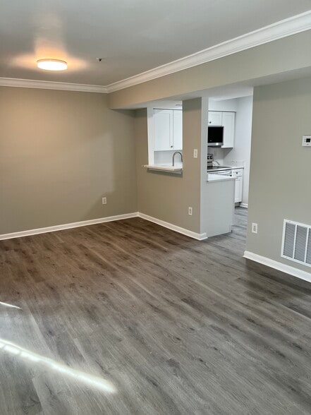 Building Photo - 1742 Countrywood Ct