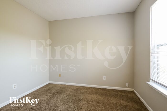 Building Photo - 10964 Sweetsen Rd