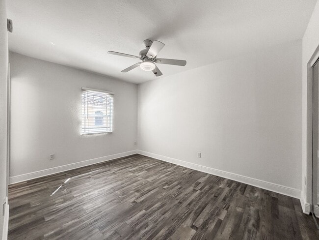 Building Photo - Stunning 3-Story Beach Townhome – Steps from the Gulf! 3bed|3bath