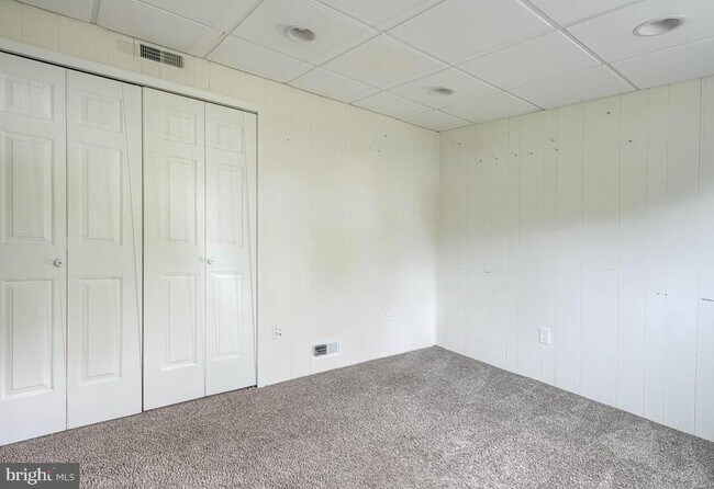 Building Photo - 43 Oak Crest Ct