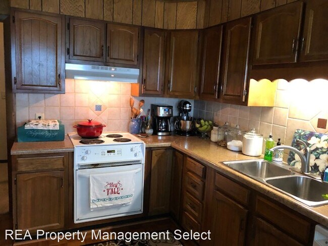 Building Photo - 3 br, 3 bath House - 485 Rocky Top Road