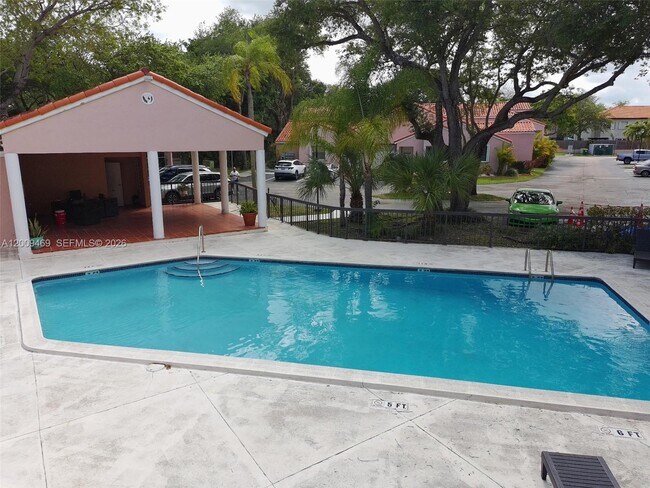 Building Photo - 11810 SW 80th St