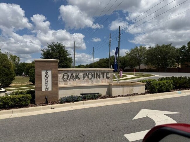 Building Photo - Stylish 3 ed 3 bath townhome in Apopka!!