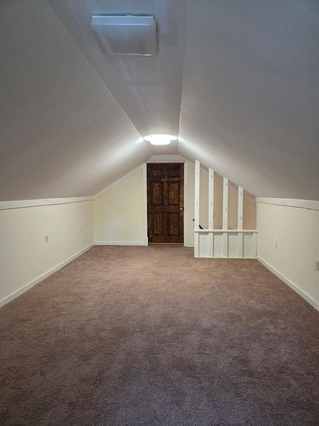 Building Photo - 2 bedroom apartment in Belmont
