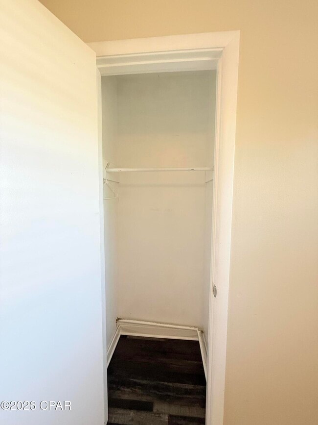 Building Photo - 808 Forestdale Ave