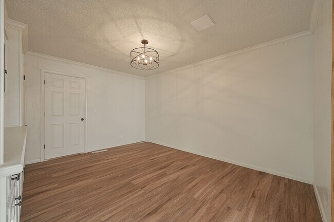 Building Photo - 4800 Spencer Rd