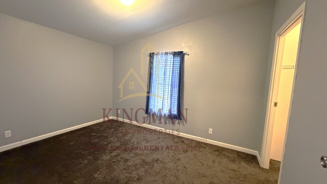 Building Photo - 4085 Dewey Rd