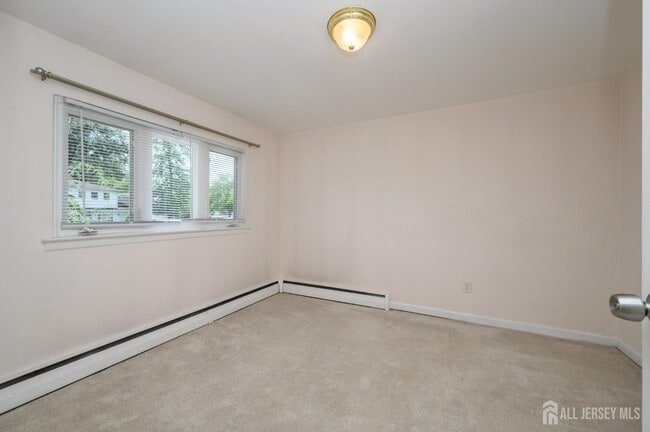 Building Photo - 54 Starlight Dr
