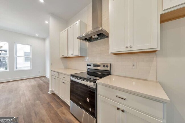 Building Photo - 515 Motivation Cir NW