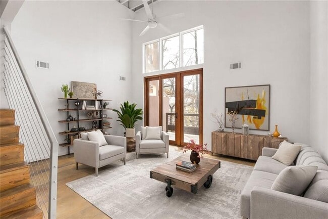 Building Photo - 5 Krog St NE