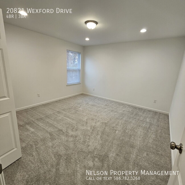 Building Photo - 20821 Wexford Dr