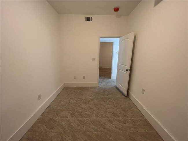 Building Photo - 76 Rockmart Dr NW