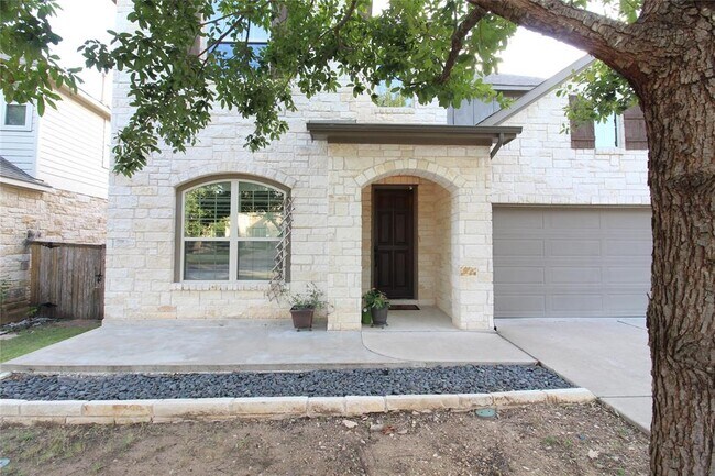 Building Photo - 15100 Iveans Way