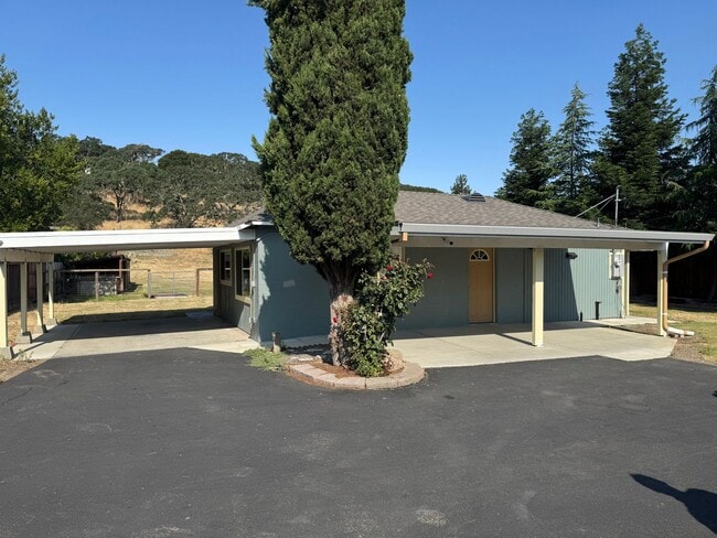 Primary Photo - 4075 Suisun Valley Rd