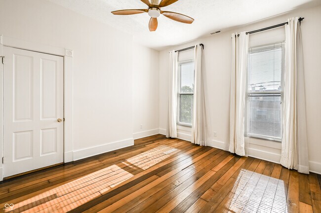 Building Photo - 312 N College Ave