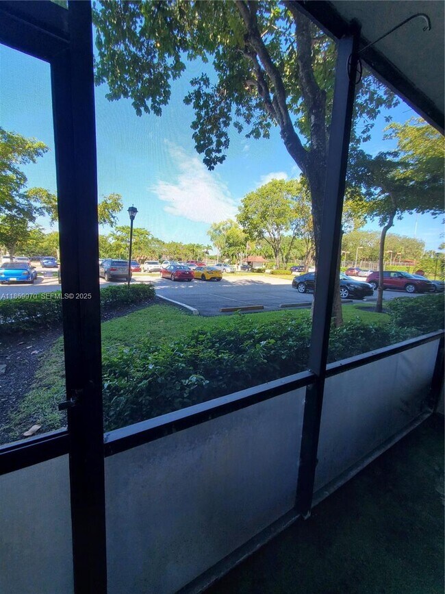 Building Photo - 5550 NW 44th St