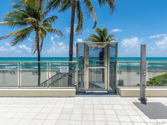 Building Photo - 2501 S Ocean Dr