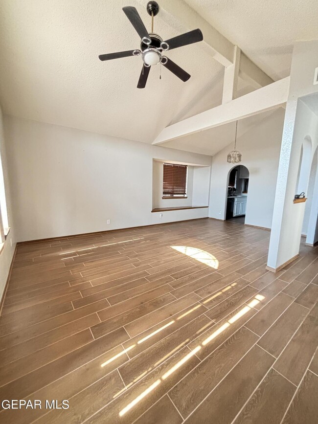 Building Photo - 10960 Ernie Banks Dr